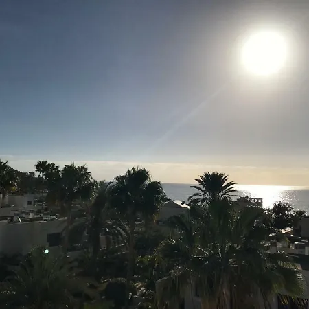 Moderno Apartamento Con Vistas Al Mar Playa Del Aguila  Exterior photo